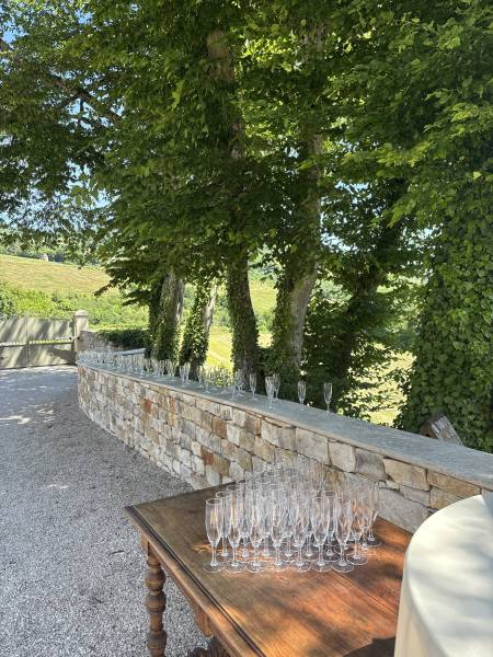 Buffet mariage dans le Beaujolais signé Mamie Kocotte traiteur à Lyon