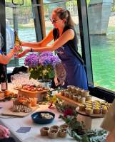 Notre zone d'activité pour ce service Service de traiteur à Saint-Priest 69800 proche de Décines-Charpieu 69150 dans le Rhône pour l'organisation d'un repas d'anniversaire avec 50 personnes